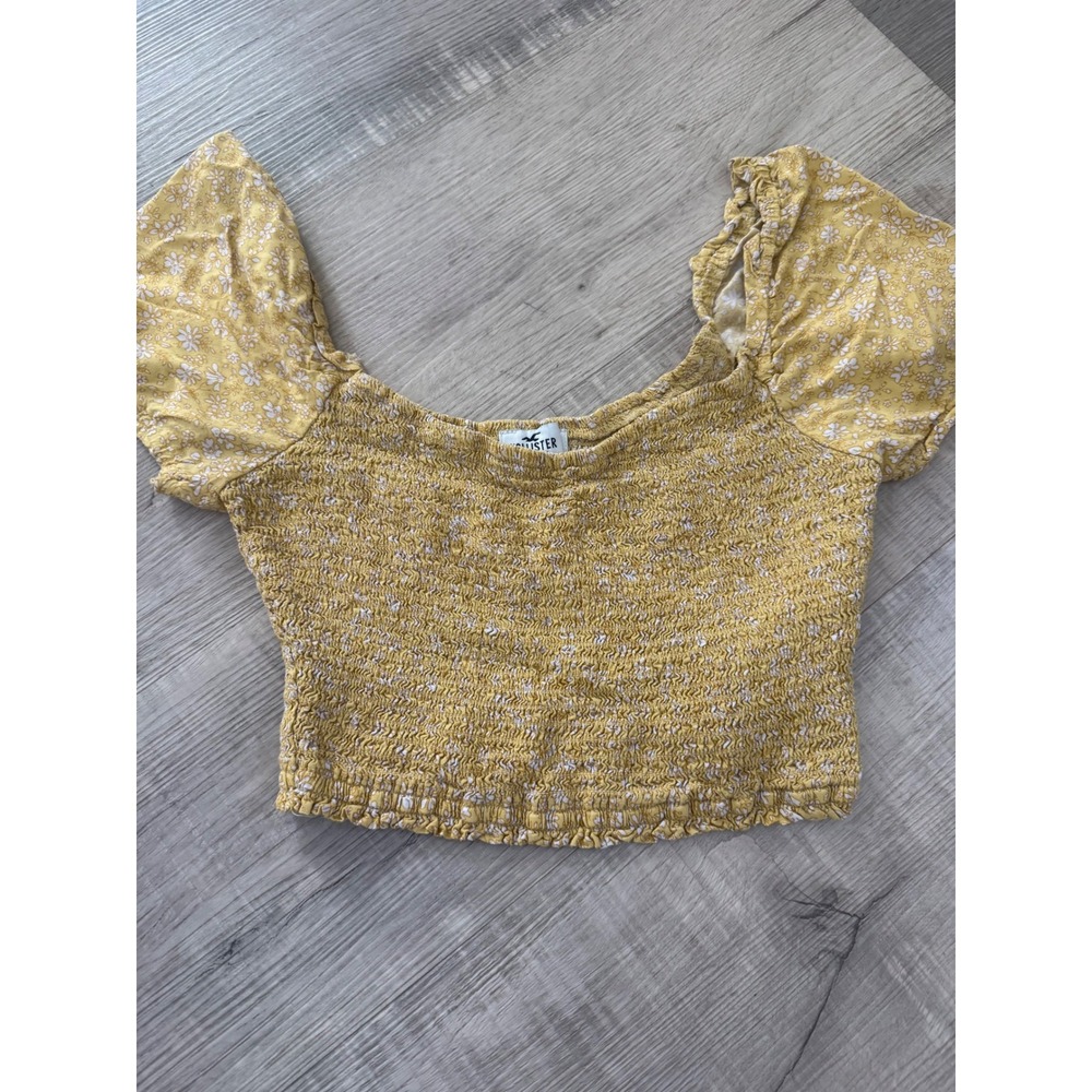 Hollister Yellow Floral Smocked‎ Crop Top - Size S